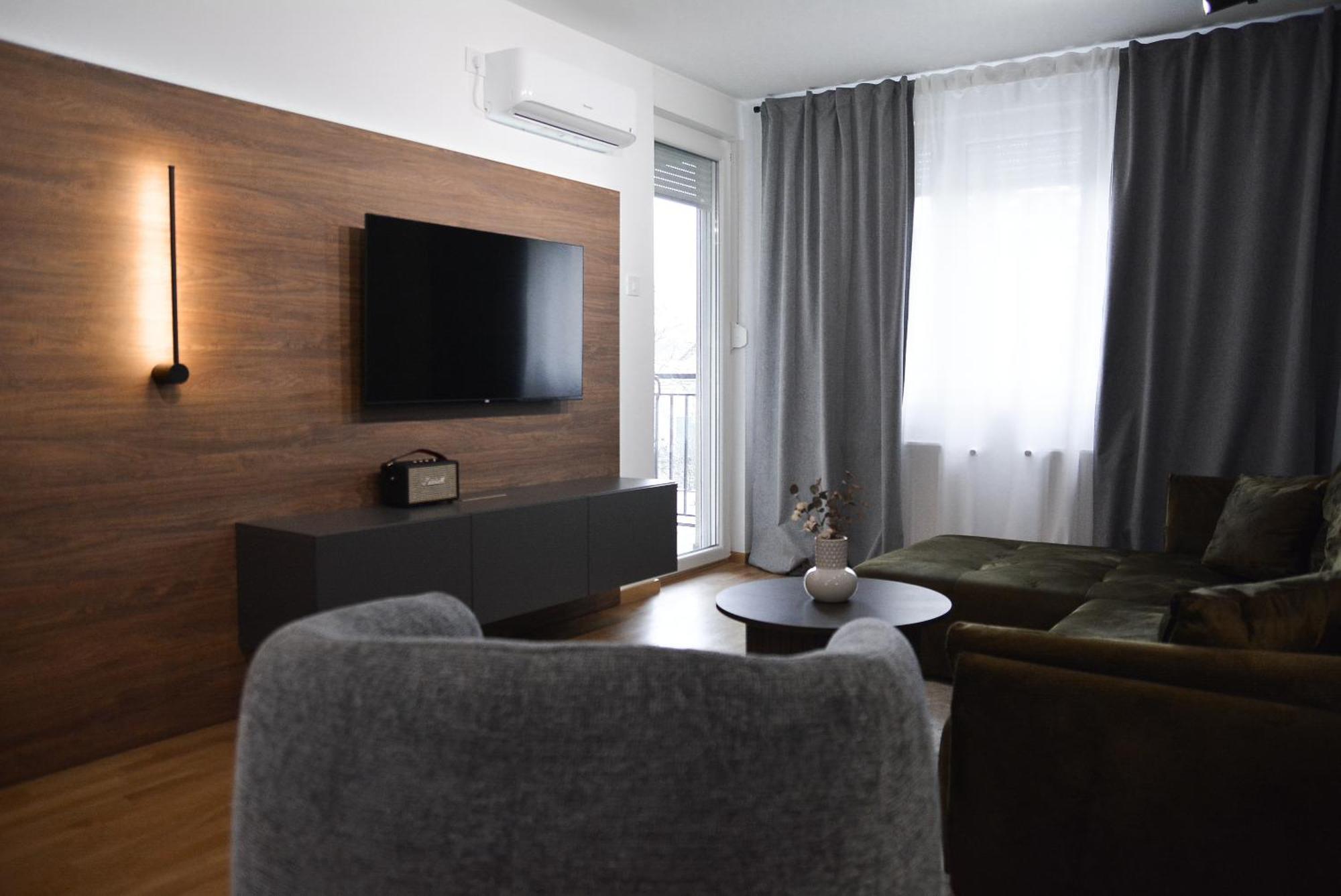 Crown Apartment 3 Суботиця Екстер'єр фото