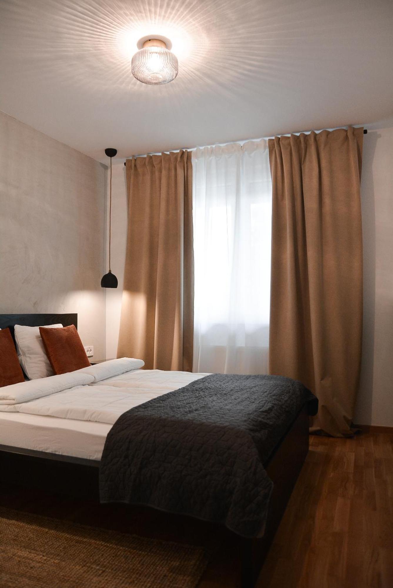 Crown Apartment 3 Суботиця Екстер'єр фото